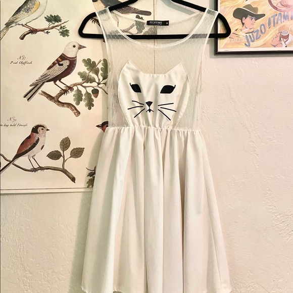 Romwe White Cat Dress - Picture 1 of 4